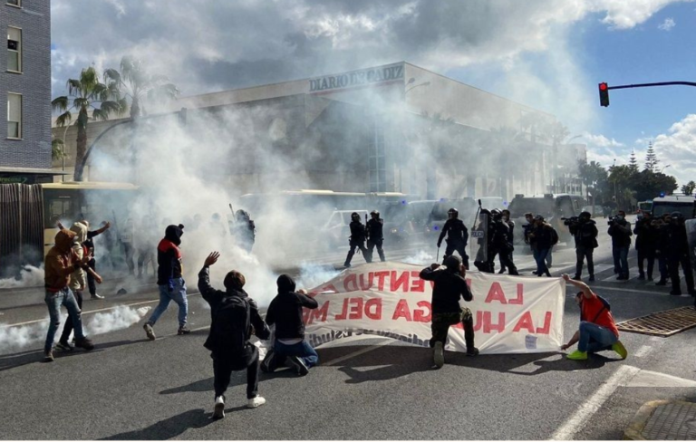 ¡SOLIDARIDAD CON LOS OBREROS DE CÁDIZ!